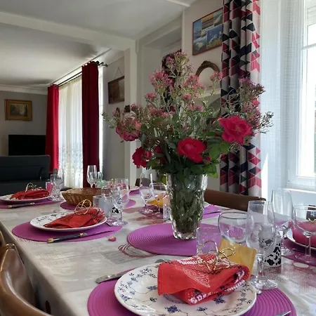 Holiday home De La Lionnaire *